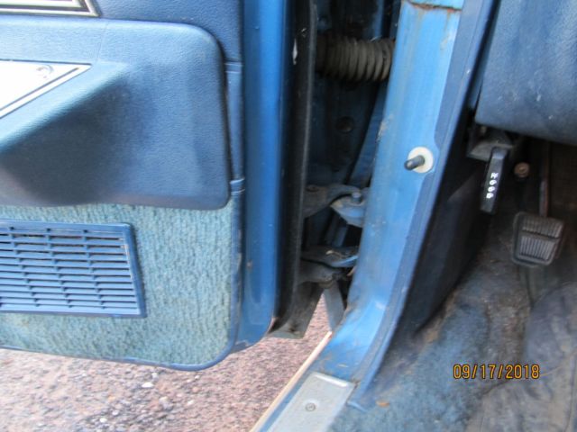 1978 mercury cougar only 45,000 miles lots of new parts runs great am/fm 8 track