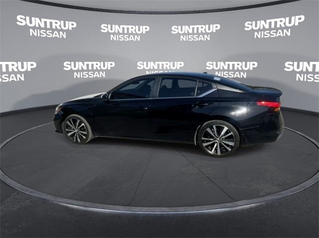 2022 nissan altima 2.0 sr