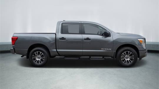 2023 Nissan Titan
