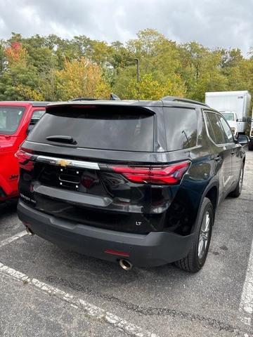2022 chevrolet traverse lt leather