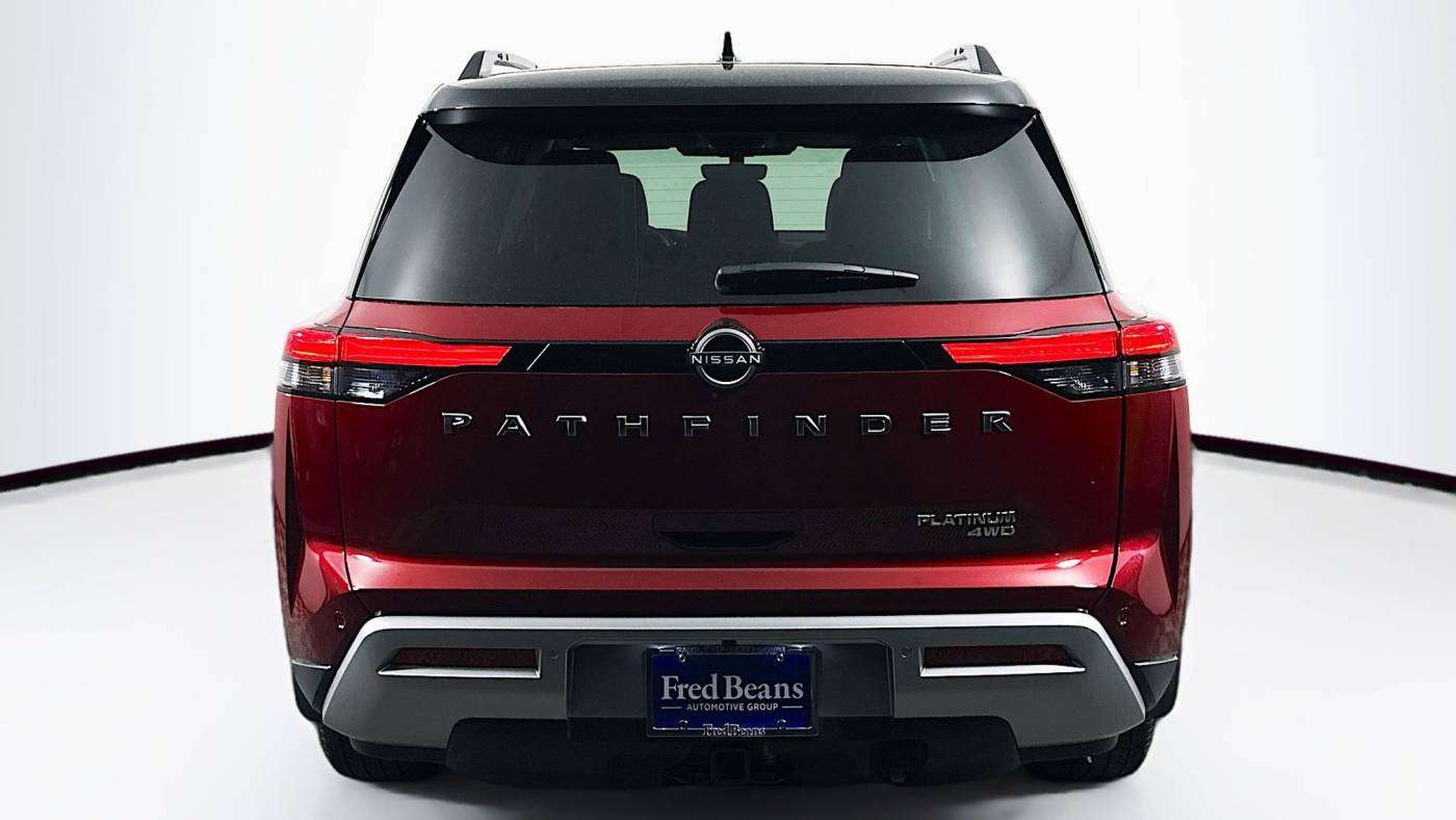 2024 nissan pathfinder platinum