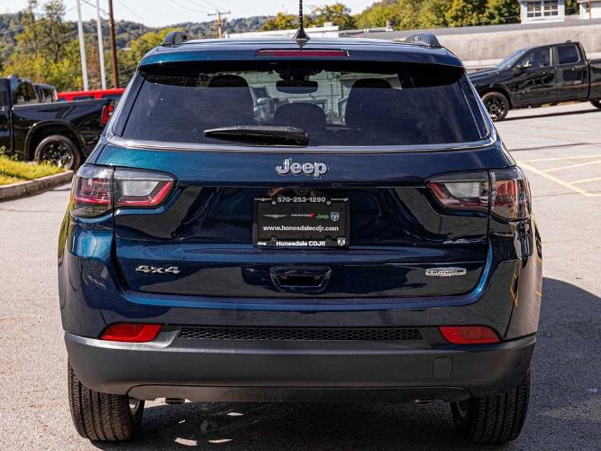 new 2024 jeep compass latitude lux 4x4