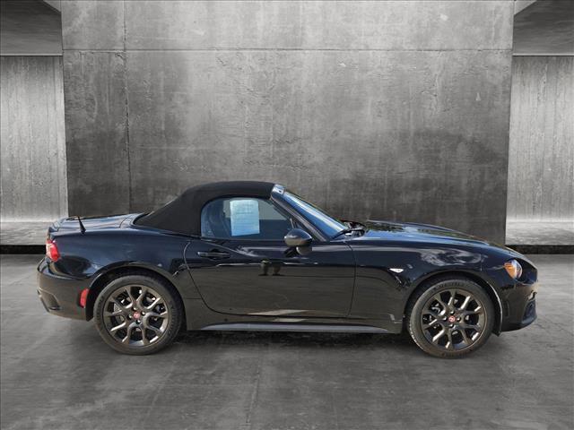 2017 fiat 124 spider base