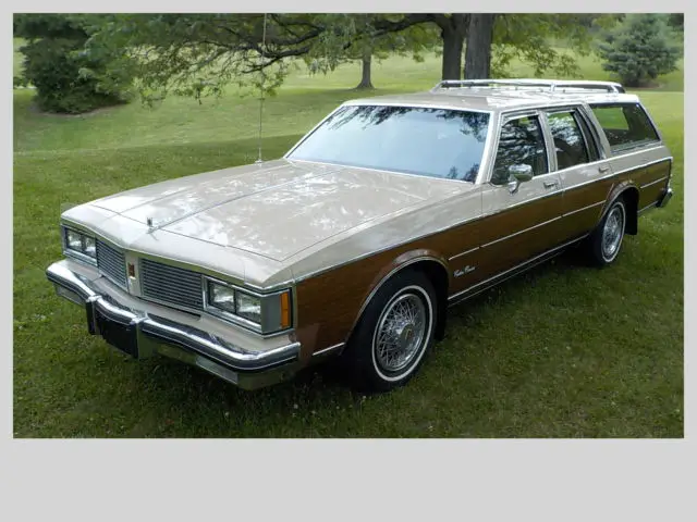 oldsmobile custom cruiser woody wagon