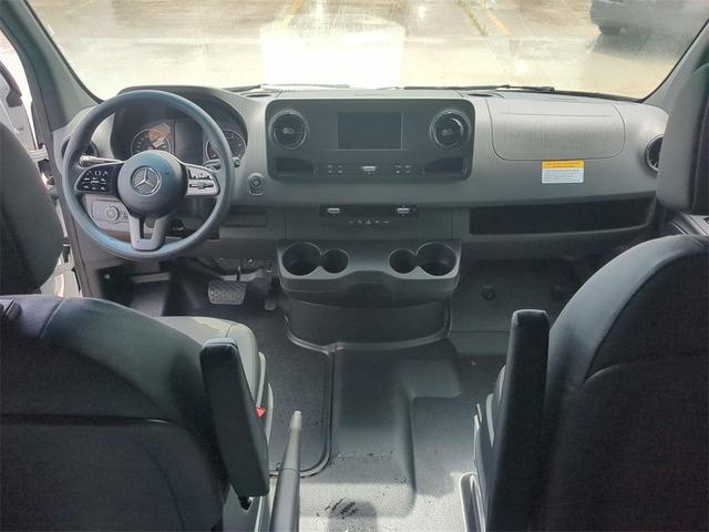 2023 mercedes-benz sprinter 2500 170 wb