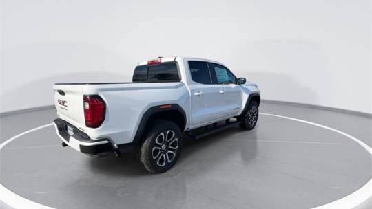 2024 GMC Canyon