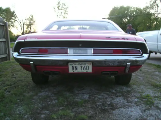 70/1970 426 hemi challenger r/t origredpaint/red/loaded/25302miles/runs/drives