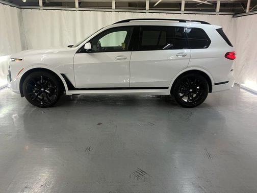 2024 bmw x7