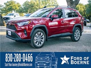 2024 Toyota RAV4 xle premium