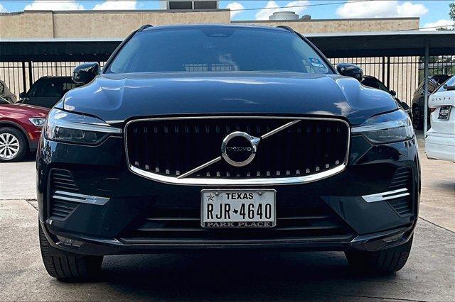 2022 volvo xc60 b5 momentum