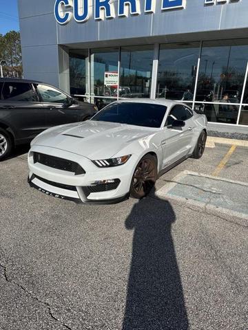 2017 ford shelby gt350 base
