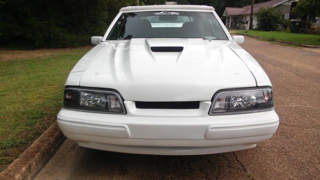 mustang 347 stroker convertable w / holley efi