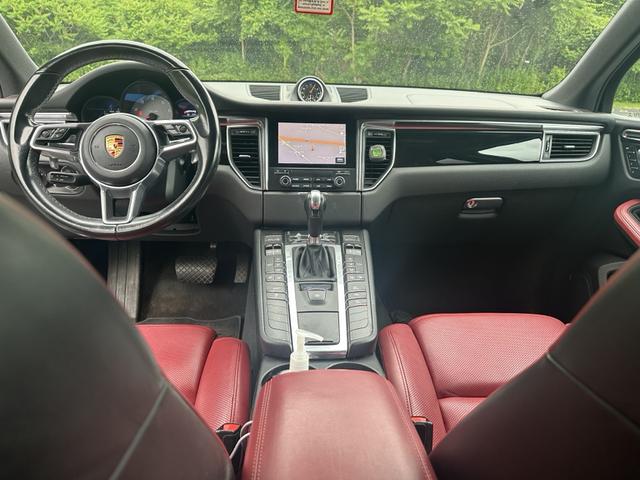 2018 porsche macan s