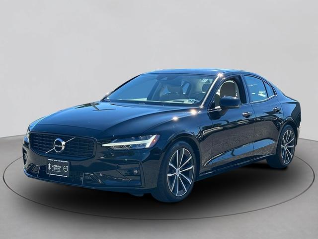 2022 volvo s60 b5 awd momentum