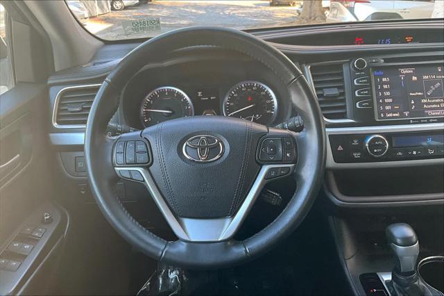 2019 toyota highlander xle