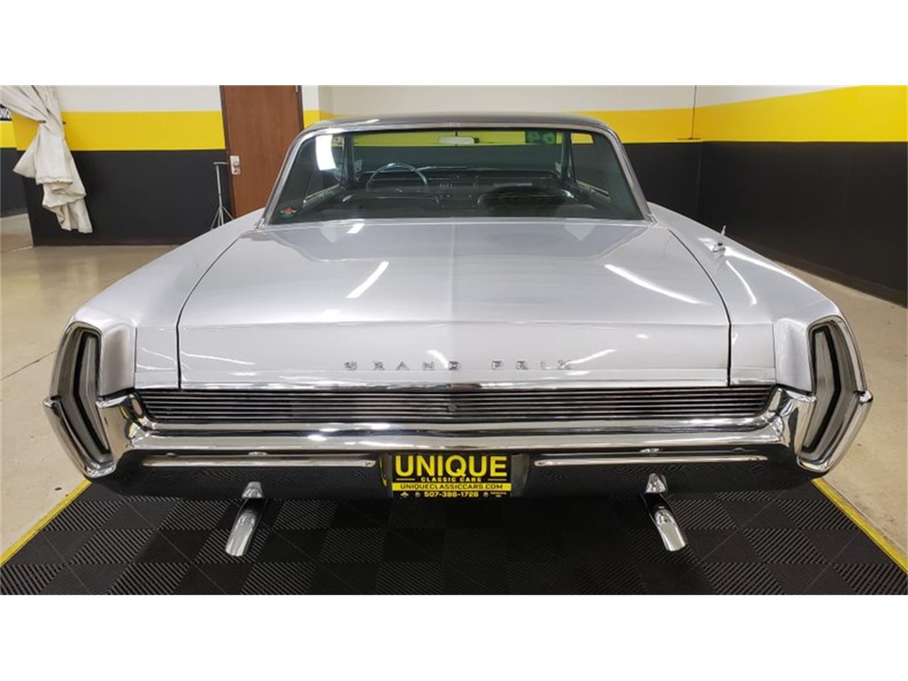 1964 pontiac grand prix