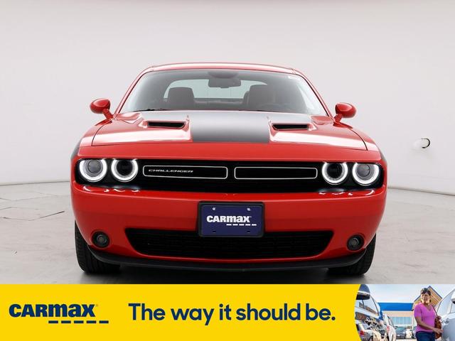 2015 dodge challenger sxt plus