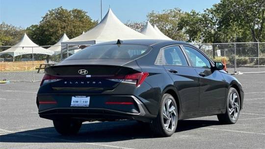 2025 Hyundai Elantra