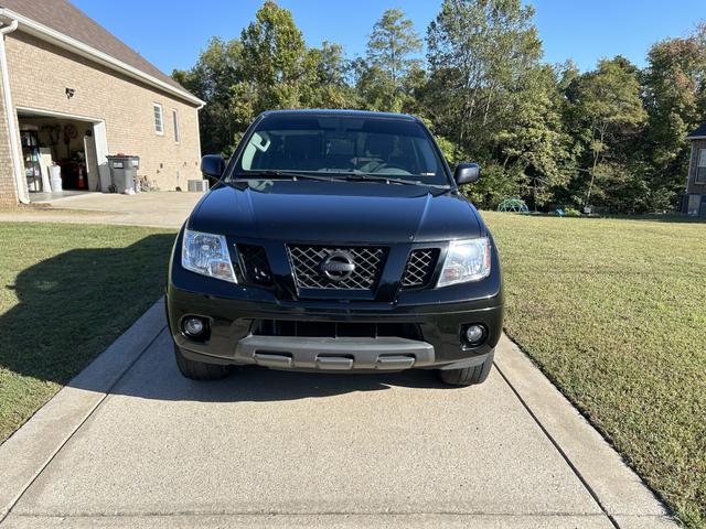 2020 nissan frontier sv