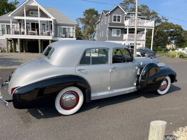 1940 cadillac fleetwood sedan grey rwd manual