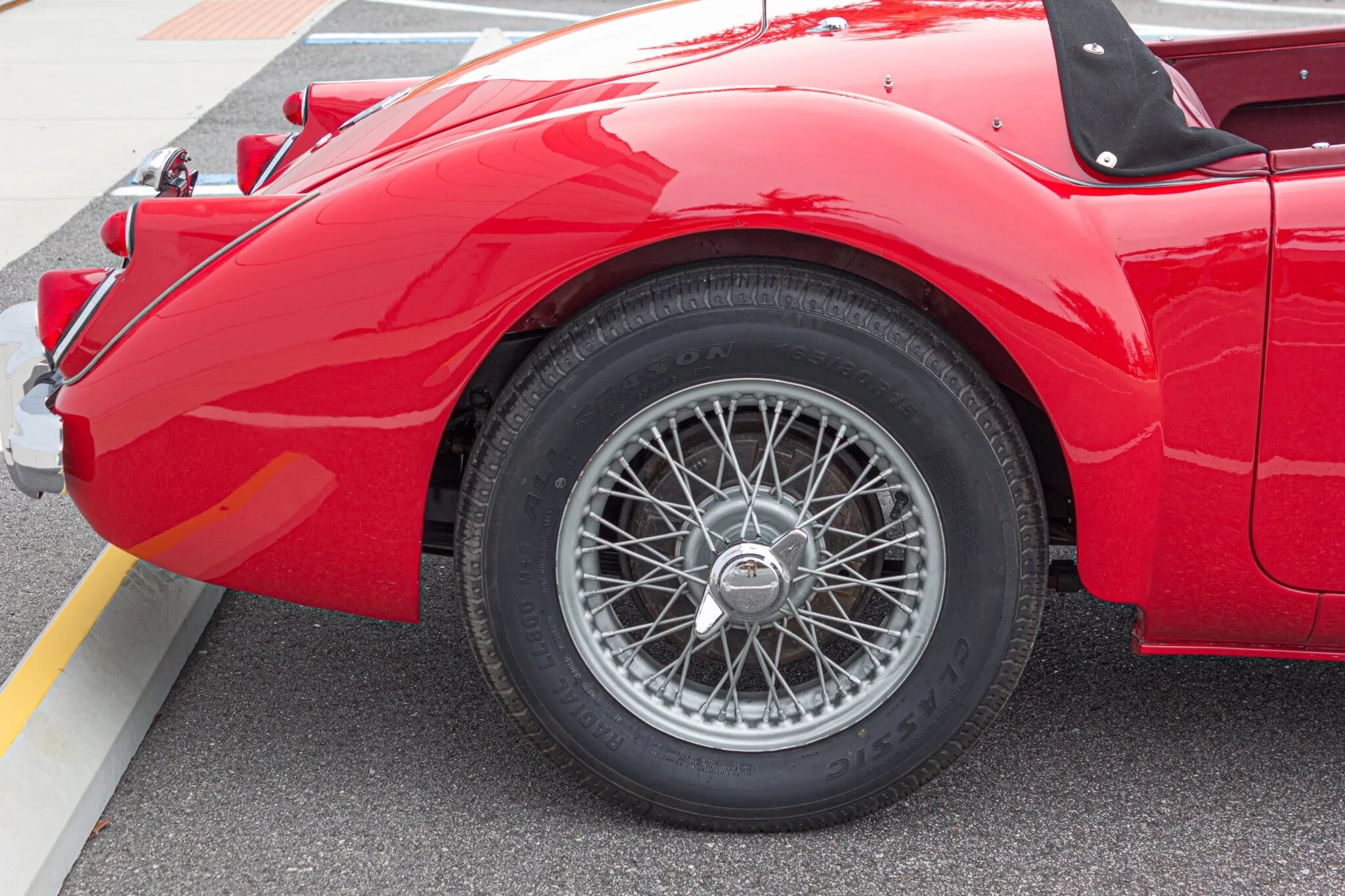 mg mga 1600