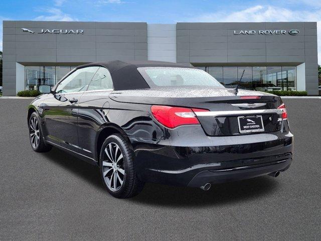 2013 chrysler 200 s