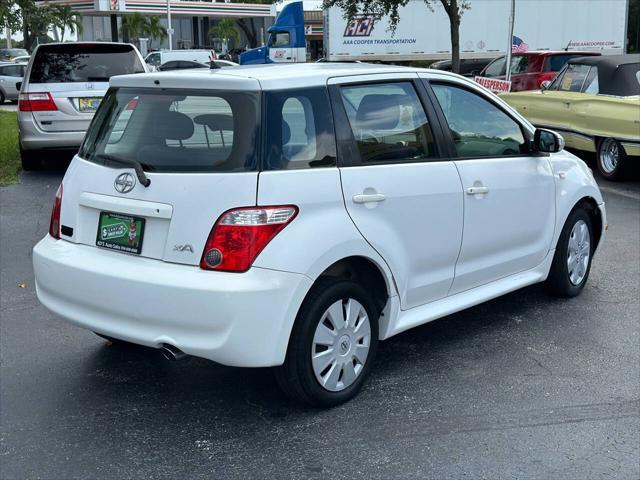 2006 scion xa base 4dr hatchback w/automatic
