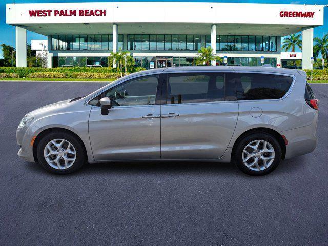 2017 chrysler pacifica touring