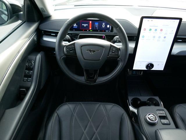 2021 ford mustang mach-e select