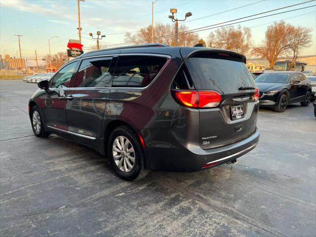 2019 chrysler pacifica touring l