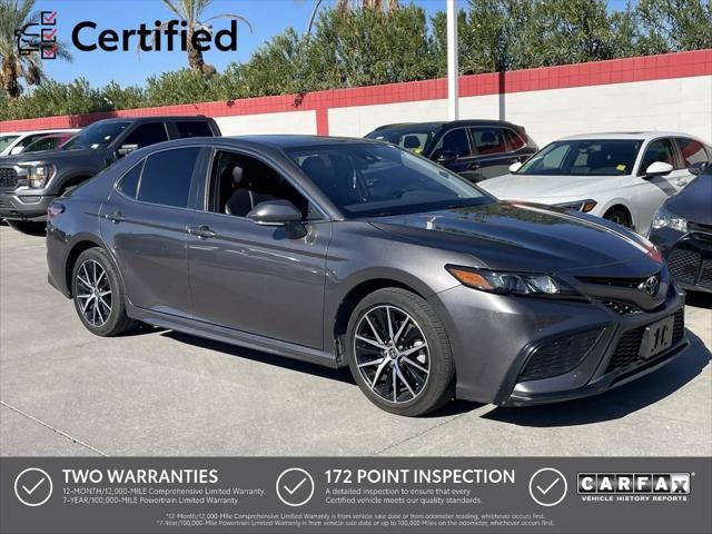 2022 toyota camry se