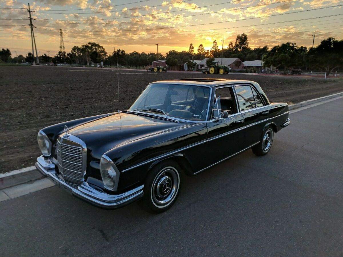 1967 mercedes-benz 250s 4-speed manual