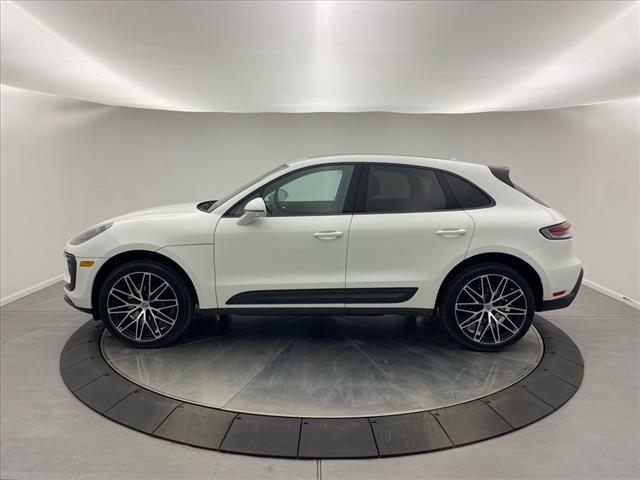 2024 porsche macan