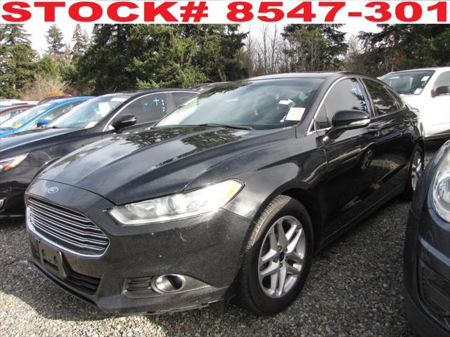 2016 ford fusion se