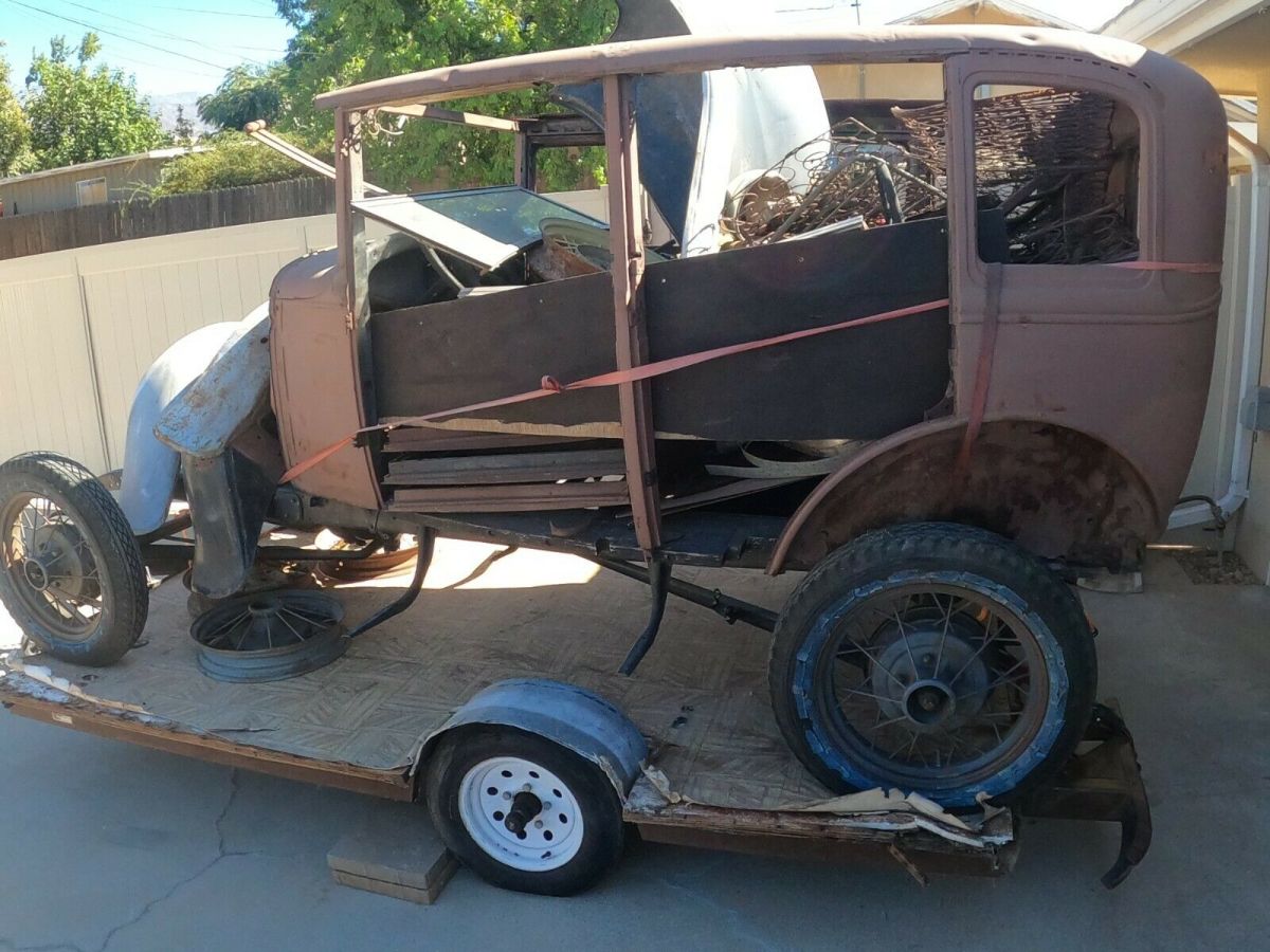 1930 ford model a three window fordor sedan