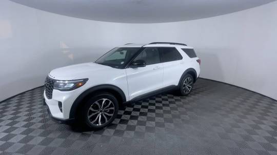 2025 Ford Explorer