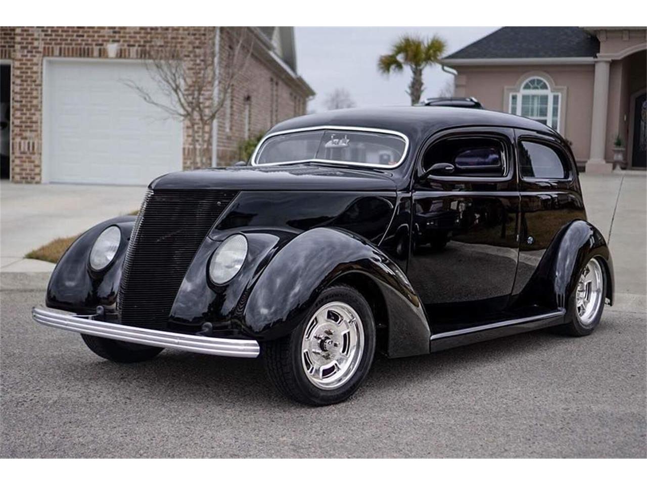1937 ford sedan