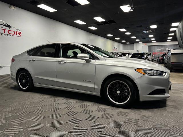 2015 ford fusion hybrid se