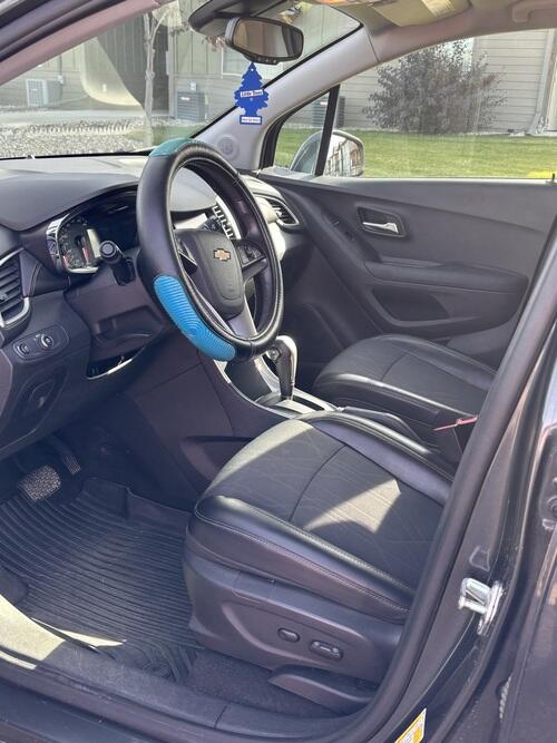 2020 chevrolet trax. adult owned, 53,000 pampered miles, will do 40+ miles on