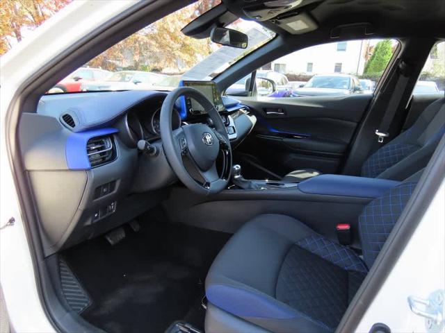 2021 toyota c-hr xle