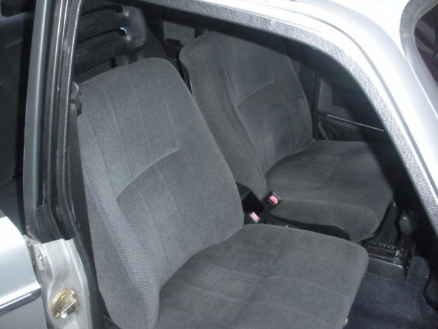 1989 volvo 240 dl 4-door