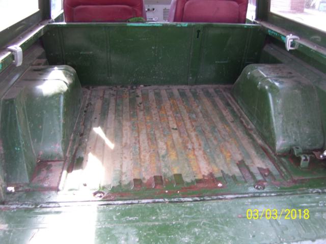 pretty solid old bronco, very little rust, runs great