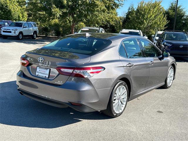 2019 toyota camry hybrid xle