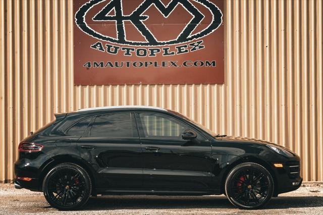 2016 porsche macan turbo