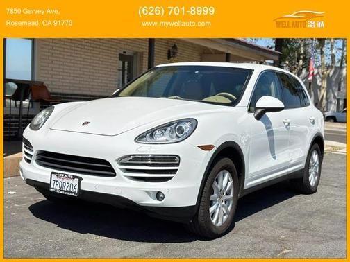 2012 porsche cayenne