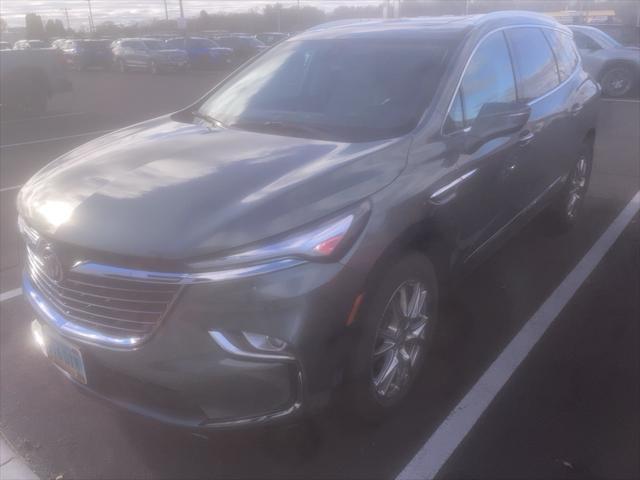 2023 buick enclave essence awd