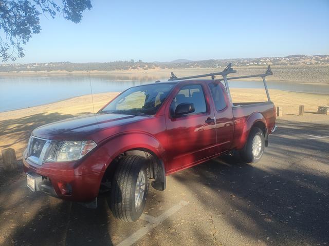 2015 nissan frontier sv