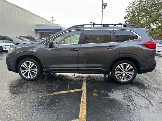2019 subaru ascent premium 8-passenger