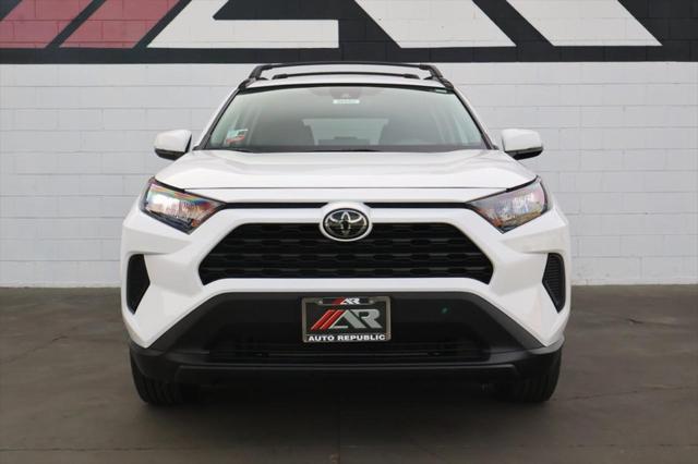 2021 toyota rav4 le