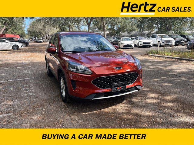 2020 ford escape se
